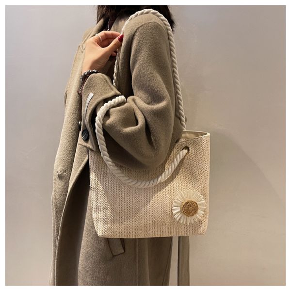 2022 Simple Handbags Straw Beach Bag Fashion Silk Scarf Women's Shoulder Bags with Materials