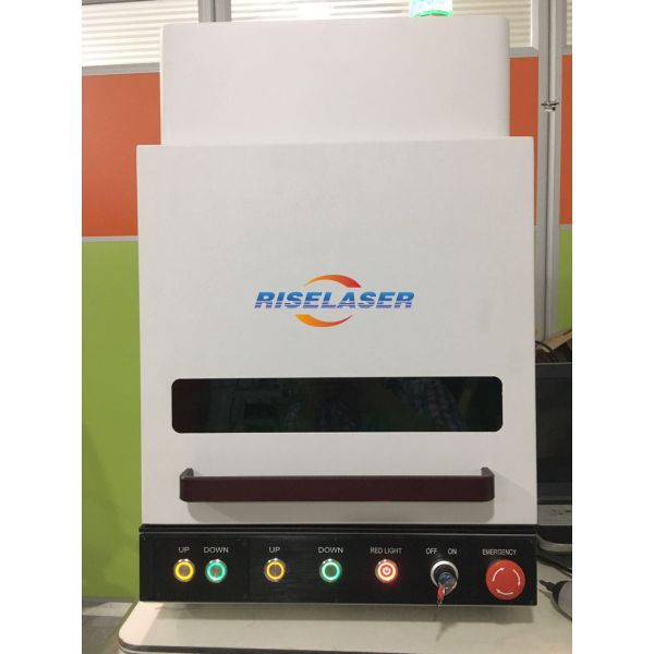 Máquina de grabado de escritorio del laser del sistema de control de la PC 2 años de garantía con el CE/ISO