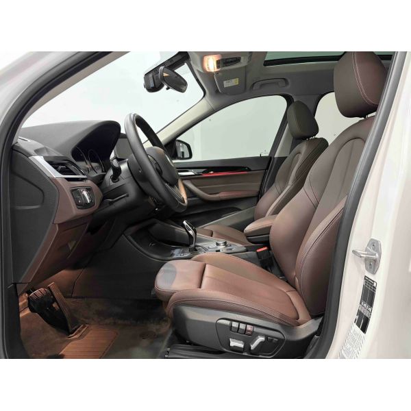 White BMW X1 2022 SDrive20Li Fashion Model  For Business And Personal