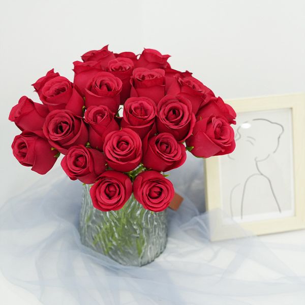 Simulation de 7 têtes Rose en gros Concubine impériale Rose portable Rose Bundle Aménagement ménager Hôtel Décoration de salle de mariage