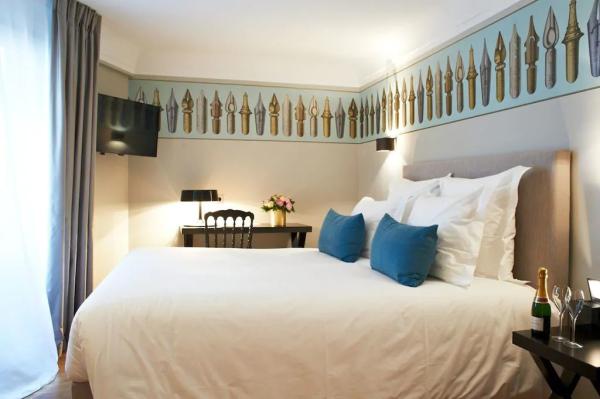 Congo hotel room furniture from China by Leather bed with wood side table and TV table cabinet