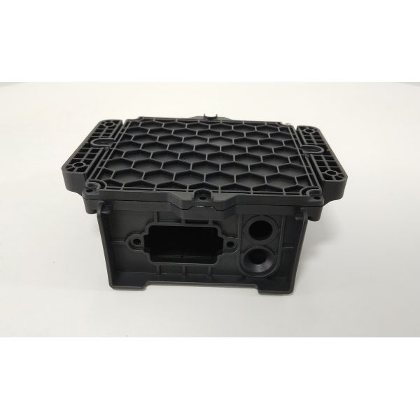 Las piezas moldeadas plásticas de encargo de LUPOX GP2156F HQPL000203 engrasan la inyección