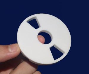 Placa cerâmica 0.5mm da alumina de alta temperatura da zircônia 1mm 2mm com furo