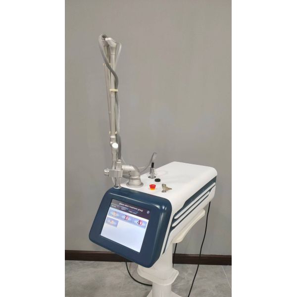Wrinkle Removal CO2 Fractional Laser Machine Portable 4D Facial Beauty Spa Equipment