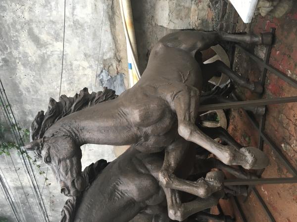 Realistic Ma Qun Running Horse Statue Cast Bronze Famous Horse Sculptures