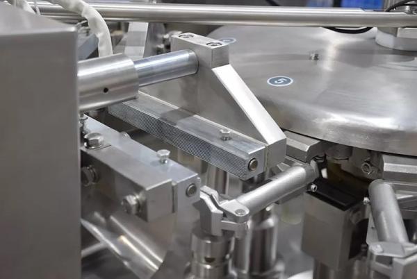 60 bolsas/minuto de embalagem com máquina de vedação de bolsas rápida e precisa