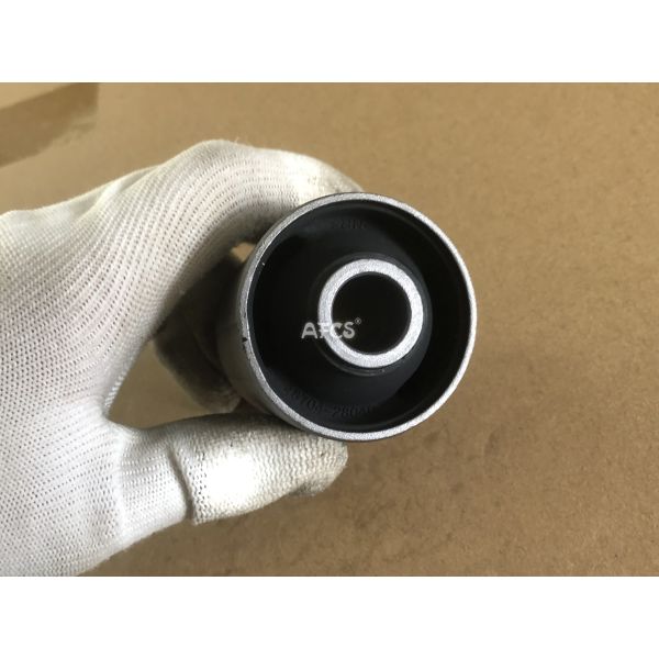 48704-28040 48704B4010 Suspension Bushing For Toyota Town Ace Bus