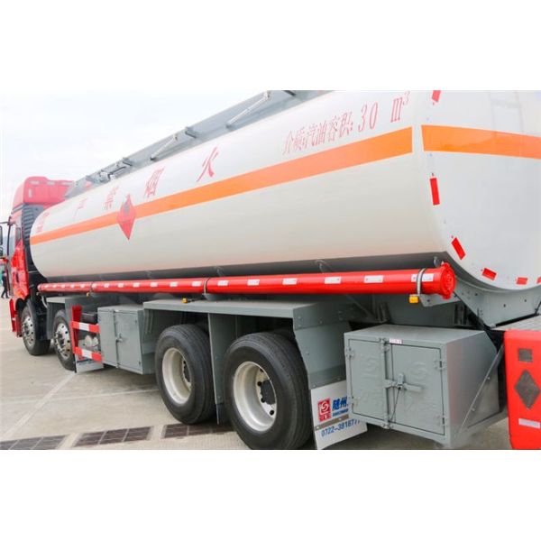 Large Capacity 8x4 FAW Diesel Fuel Storage Tank Truck Euro III Red Color