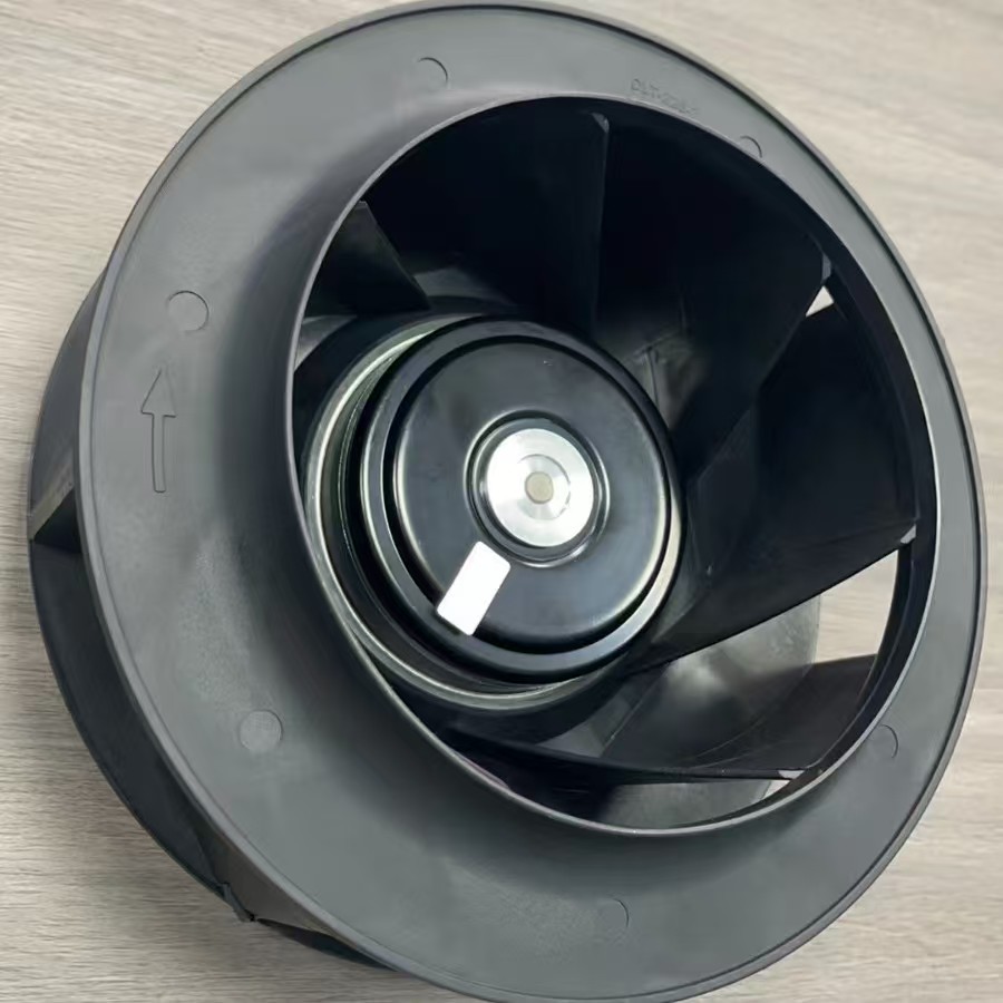 HY-133mm EC Rear-tilting Centrifugal Fan