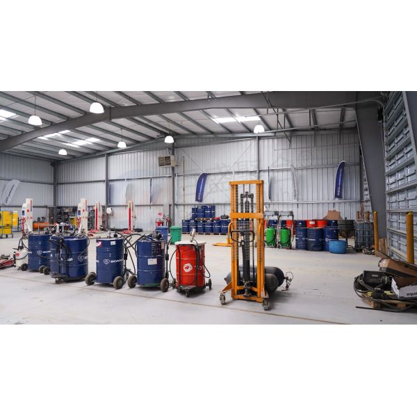 Стальная конструкция Парковка автомобилей Портативный гараж Префабрикация Металлический водонепроницаемый гараж