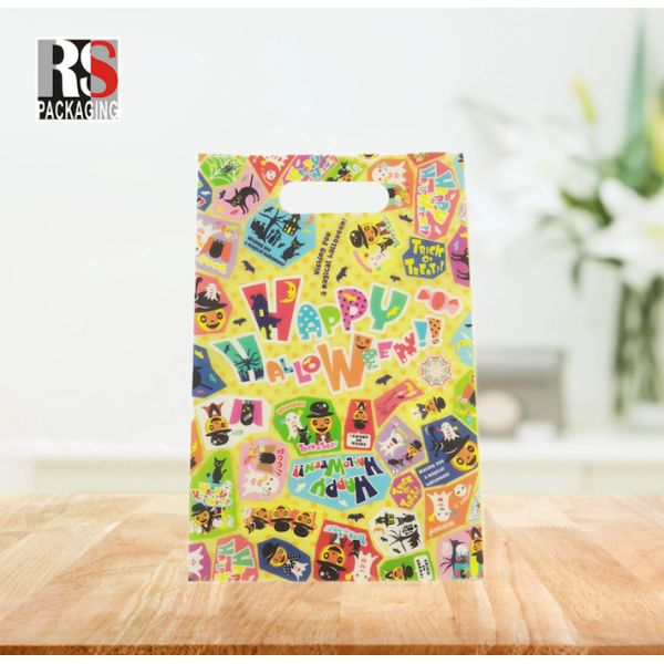 Customized Handbags With Customized Logo Printed On The Surface , Various