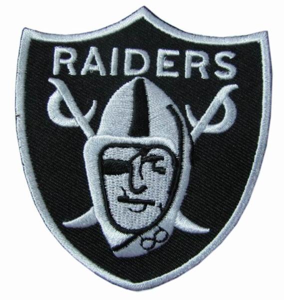 Iron On Backing Custom Embroidered Patch Polyester Twill Skulls Logo