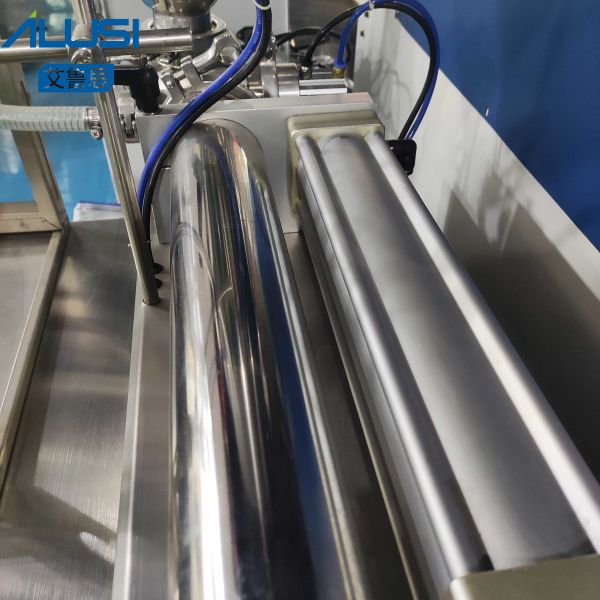 заполнитель поршеня Семи автоматической жидкостной машины завалки 316Л пневматический пастообразный горизонтальный для Креам косметики