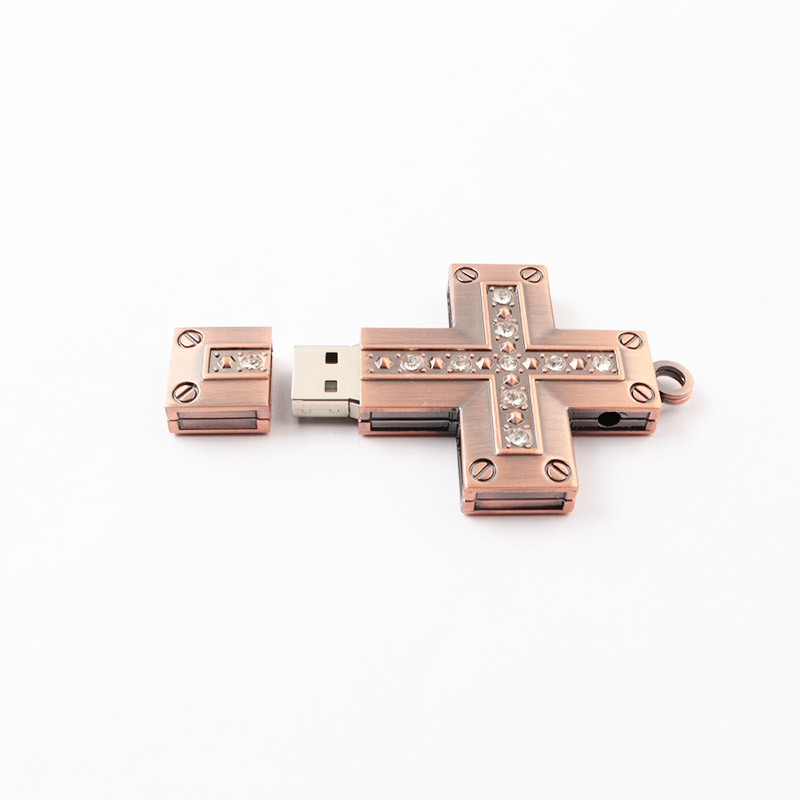 50 МББ больше записей на персонализированных USB-накопителях для запоминания фотографий