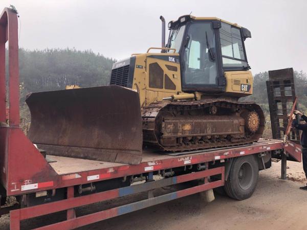 Original Color  Used CAT Bulldozer D5K XL PAT Blade 4 Cylinders