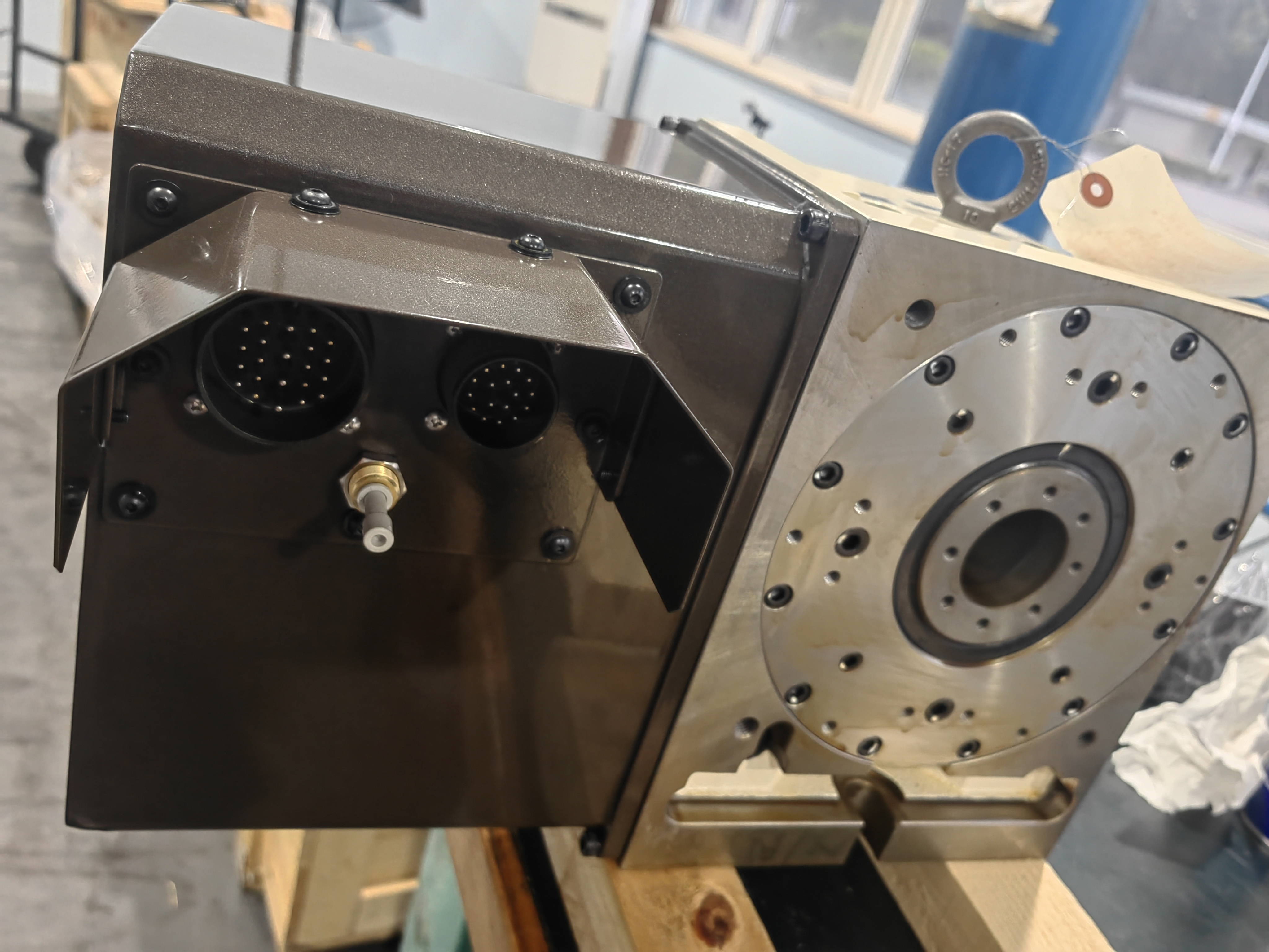 RWA-250 CNC Rotary Table 4th-Axis Indexer with 1,000 N·m Pneumatic Clamping, φ250 mm Table, and 20 arcsec Accuracy