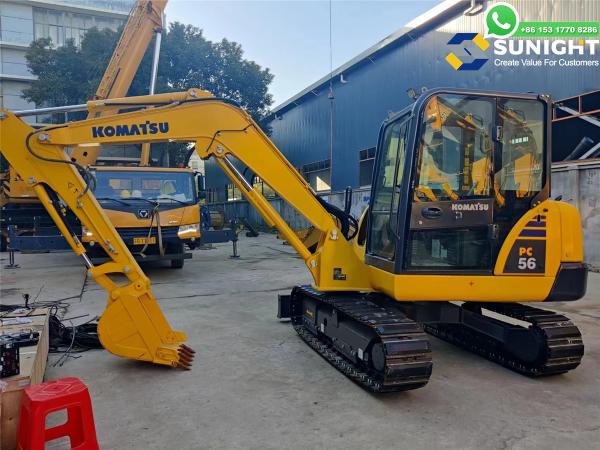 Komatsu PC56 en bon état Excavatrice utilisée