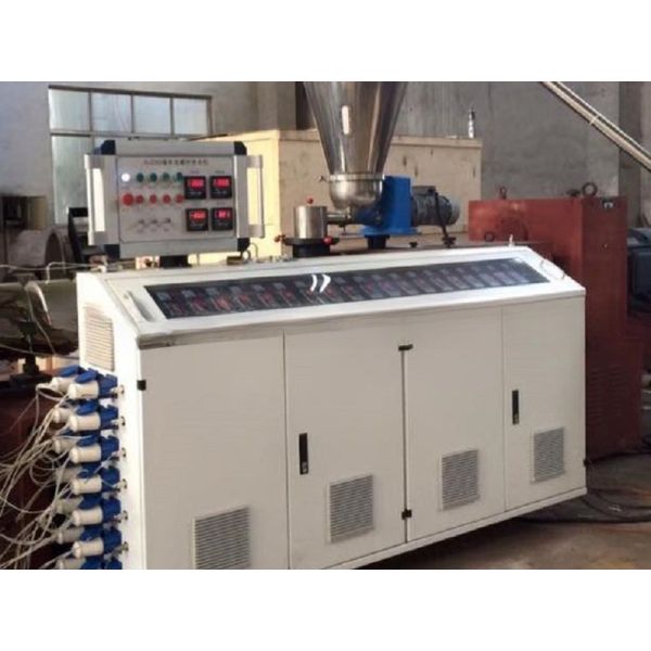 Full Intermeshing Plastic PVC Tube Extruder Line with Deep Screw Channel Structure