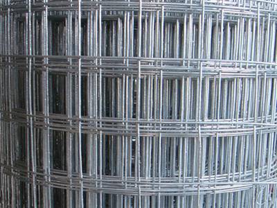 Hot Dipped Galvanized Metal Wire Mesh , Fencing Welded Wire Cloth 0.9 X 30 M Roll