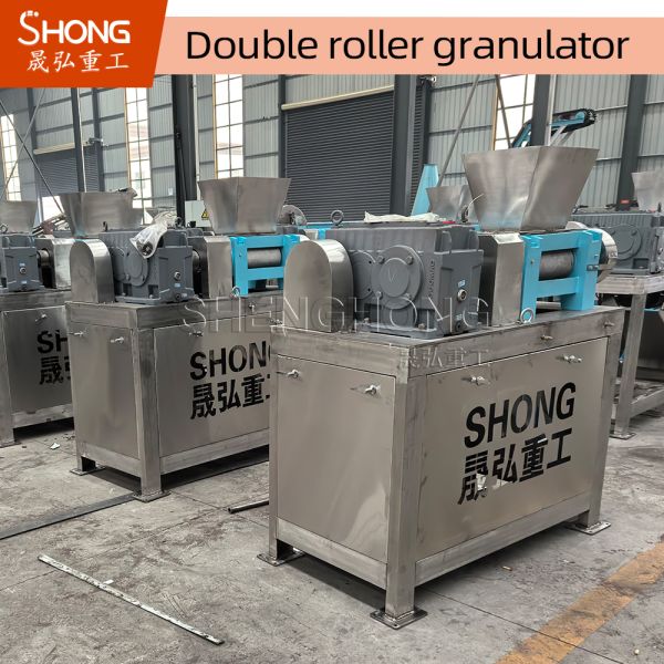 Double Roller Extrusion Compound Fertilizer Granulator with CE Certificate, 1.5 Tons per Hour Capacity, Carbon Steel Construction