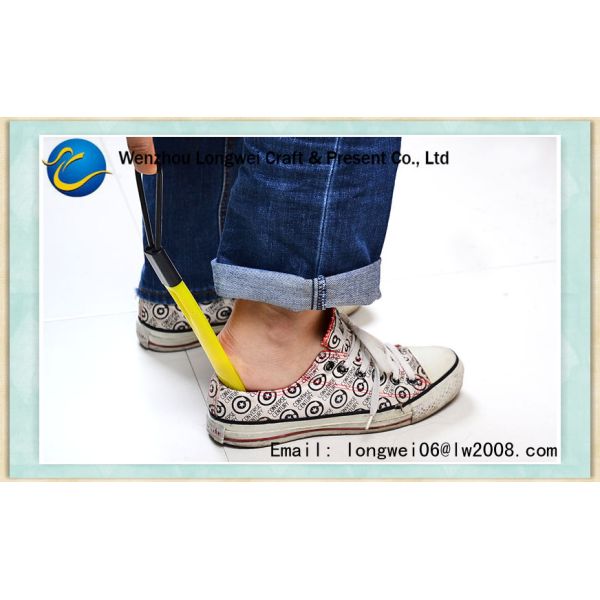 Convenient Plastic Shoehorn Beautiful for Shoewearing Assistance