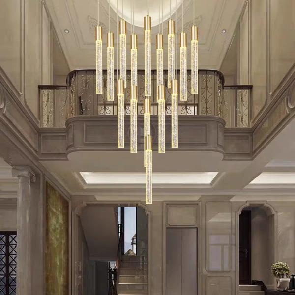 Lumière pendant d'escalier de luxe moderne intérieur de l' hôtel or / noir Crystal Stick Design