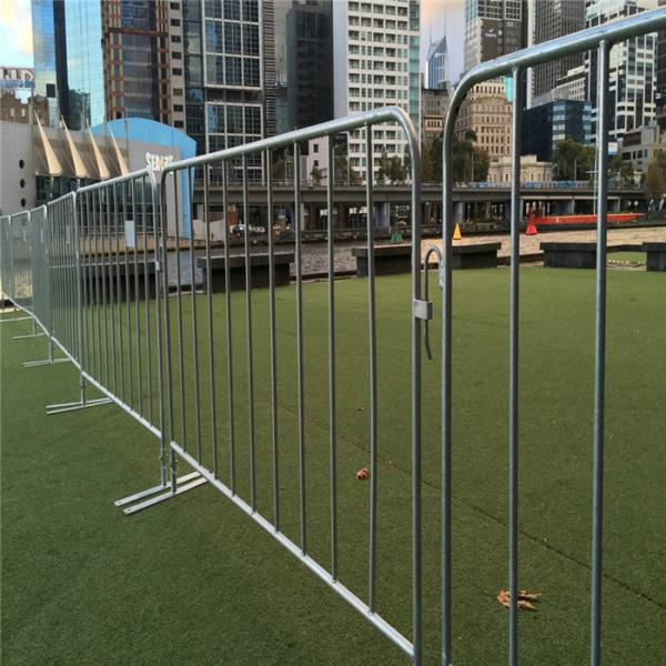 Hauler Models 1/72 MOBILE BARRIERS for temporary crowd control barriers
