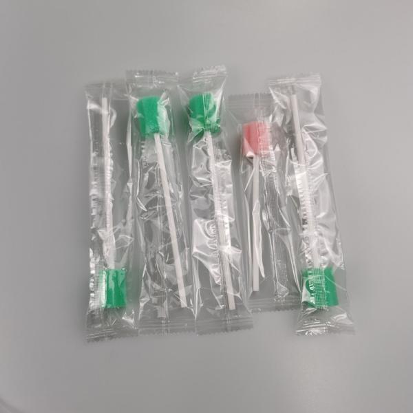 Color-Coded Oral Care Swabs Single-Packed Flower Round Sponge Tips Green / Pink For Medical Home Certificate SGS