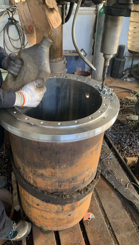 Custom-made Tire Mounting/Dismounting machine 500 Tons Press-on Solid Tire Press Machine 11KW 480V with CHINT Transformers, Breakers and Contactors