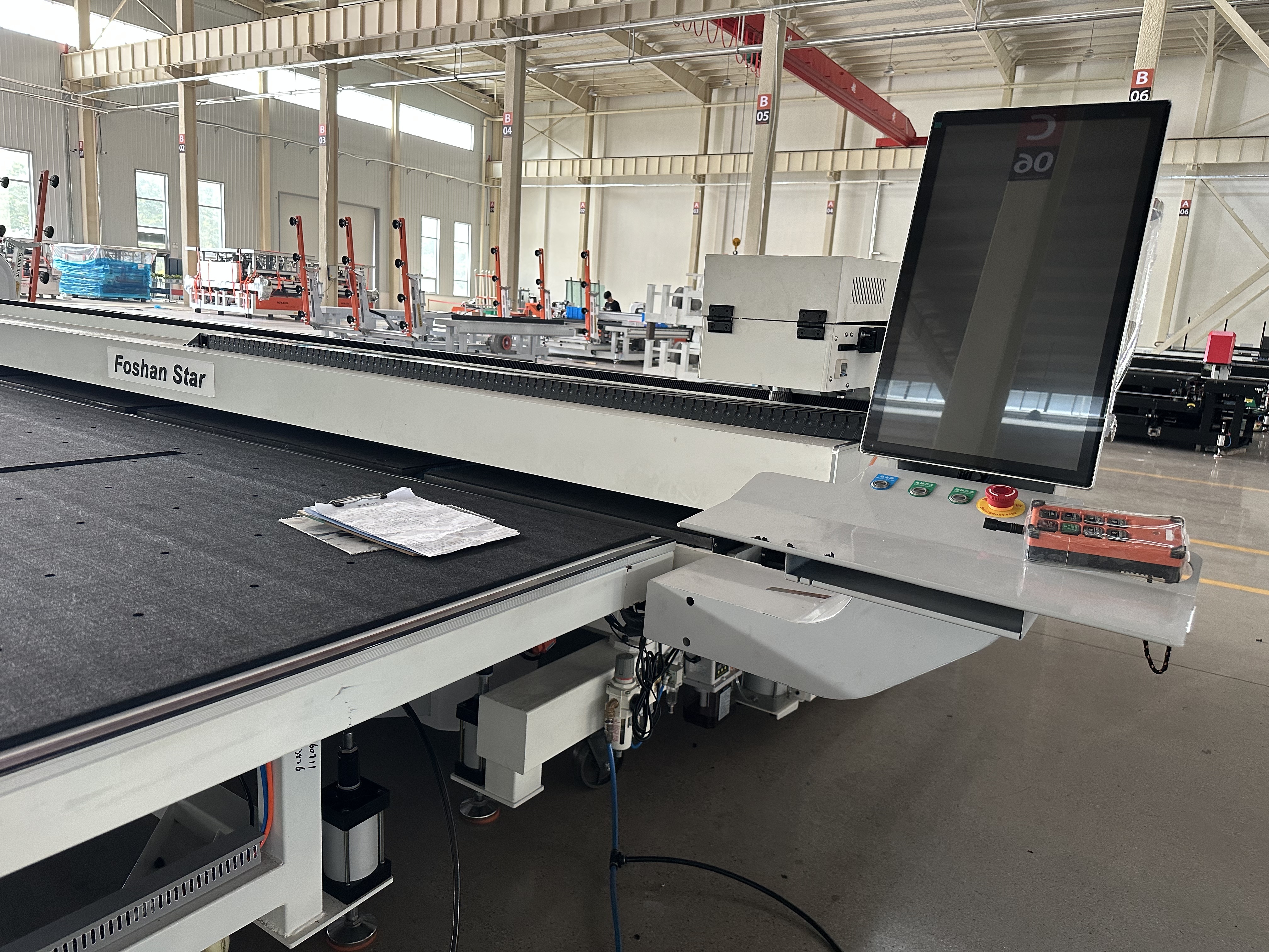 0-30m/min Industrial Glass Cutting Machine 6100*3300mm Automatic Labeling