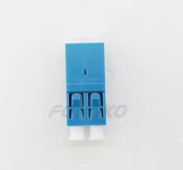Unibody Shell Coupler Fiber Optical Adapter Duplex LC / UPC to LC / UPC Plastic Buckle