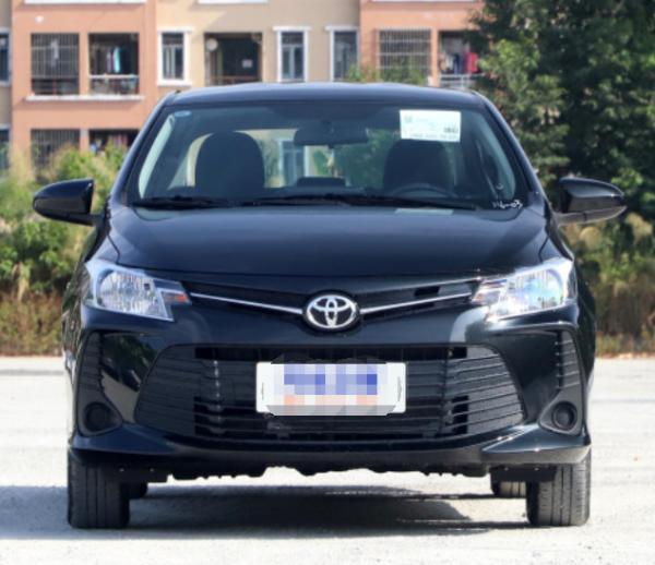 Salle de sièges de la porte 5 de la version 4 de SOIN de Toyota Vois 2022 1.5L CVT Chuangxing