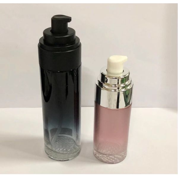 Bouteilles en verre de lotion, emballage cosmétique avec l'OEM de logo adapté aux besoins du client par pompe et de peinture