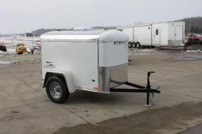 750kg Capacity 7x4 Single Axle Furniture Van Trailer / Fully Enclosed Cargo Trailers