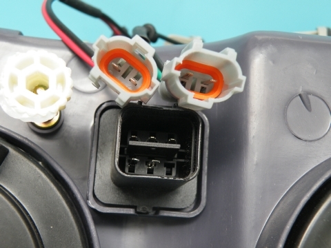 92101-Y5010B Headlight Connector Socket Assembly For JAC