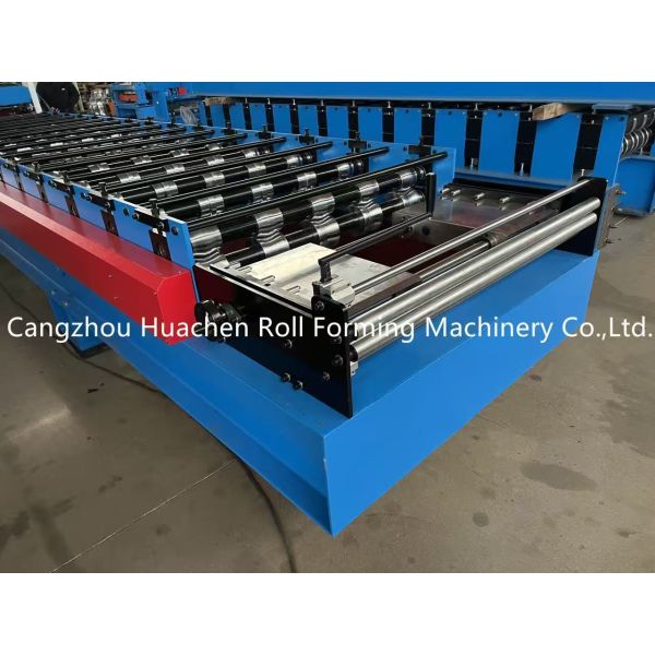 Colored Steel Roofing Sheet Roll Forming Machine with 15-20m/min Speed, 45# Steel Quenching and Plating Rollers, and PLC Control System
