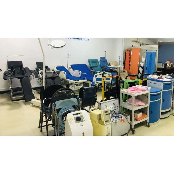 Crash Cart Hot Sale Luxurious Wireless Laptop Nursing Trolley Medical Doctor Workstation Deak With Wheels Computer Trolley