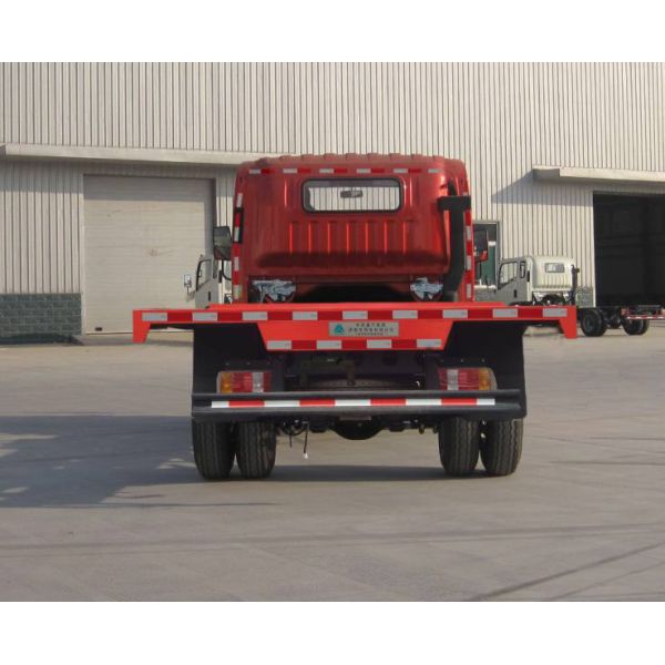 Flatbed Transporting Light Duty Commercial Trucks Total Weight ( Kg ) 4495