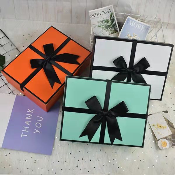 Красный цвет розовый розовый жесткий картонный подарочный ящик сумочки косметическая подарочная упаковка ящик с лентой