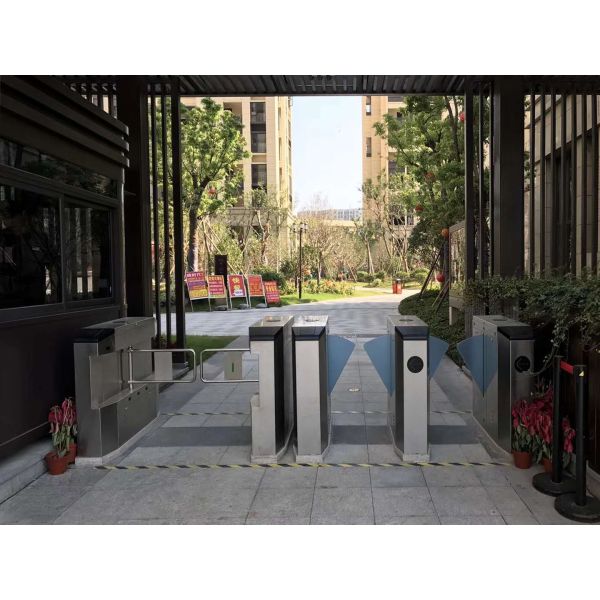 Puerta de oscilación peatonal elegante 304/316 torniquetes de acero inoxidables del brazo del descenso 35w