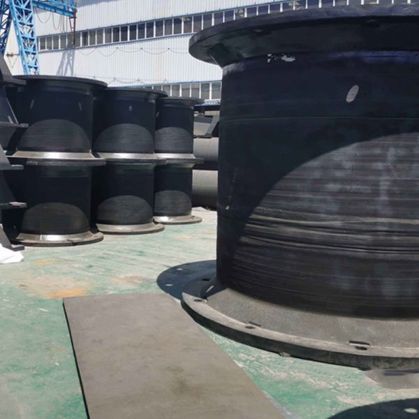 Cell Rubber Fender High Energy Absorption Low Reaction Force Long Service Life