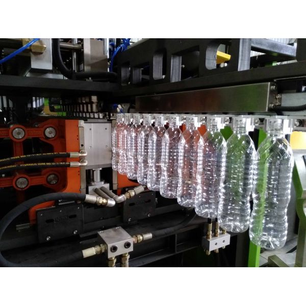 Машина прессформы дуновения 23000 Kcal/Hr пластиковая, пластиковая машина производства бутылки