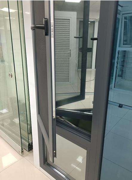 Modern Aluminum Swing Window Long Lasting Inward Casement Windows