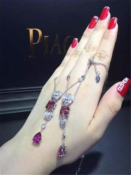 Piaget  full diamonds red tourmaline rose  necklace of 18kt gold  with yellow gold or white gold
