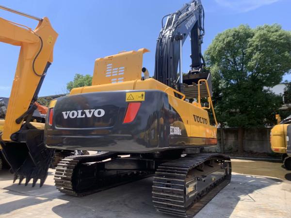 Excavadora Volvo EC220D 198kW 265hp
