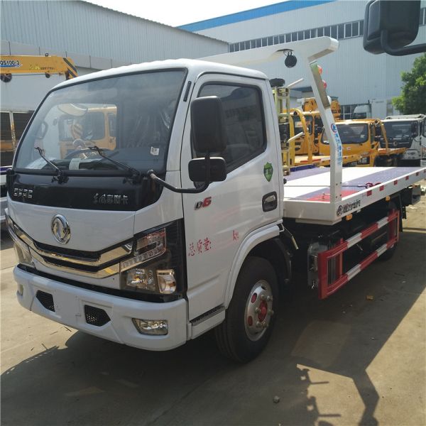 4 Tons Euro 6 LHD Dongfeng Tilt Bed Tow Truck Easy To Maintain