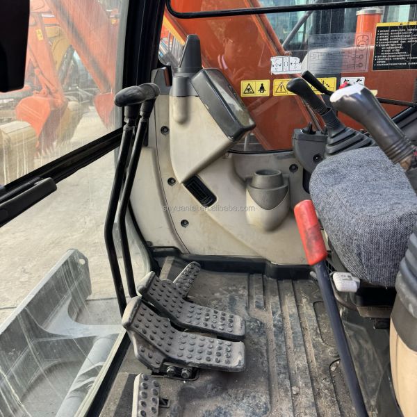 Valve hydraulique d'origine utilisée Hitachi Excavator ZX60 avec un haut confort et la sécurité