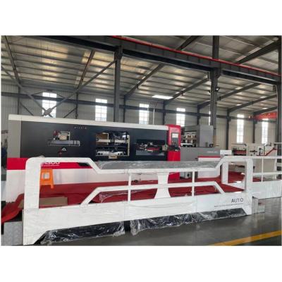 Máquina de corte a óleo de placa ondulada de alta velocidade para linha de produção de caixas