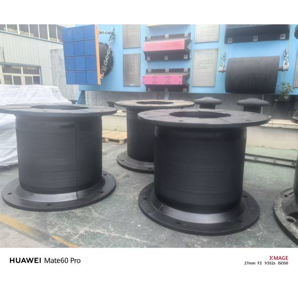 25°C To 80°C Cell Rubber Fenders Black Color With Elongation At Break Exceeding 400 Percent Ideal For Offshore Platforms
