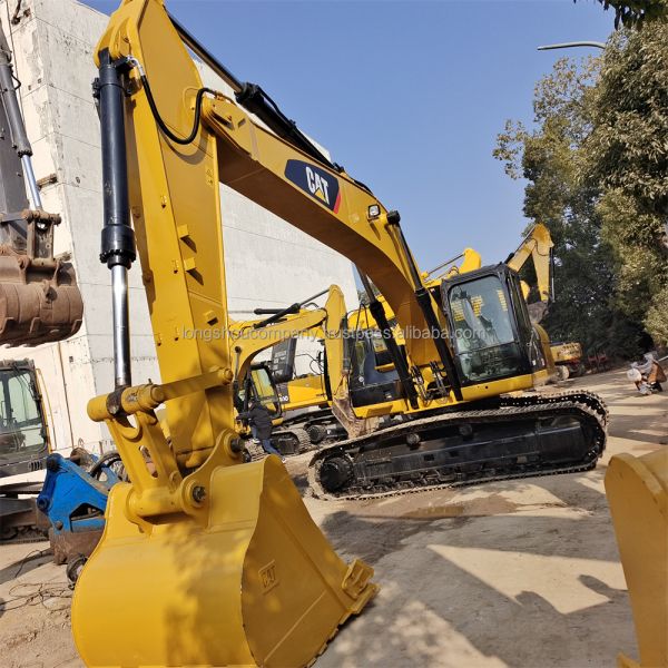 Top Performance Cat 329d Excavator 30 Tons 1.1 Bucket Capacity and 1200 Working Hours